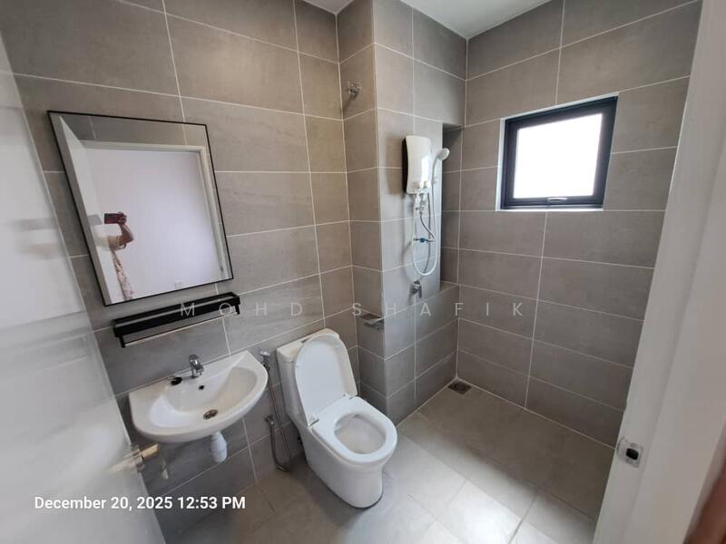 2-storey Terraced House for Sale in Cyberjaya (Selangor) - Mohd Shafik - Bathroom - PropertyGuru.com.my