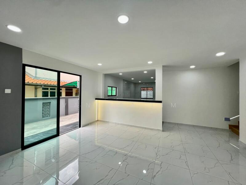 Semi-Detached House for Sale in Taman Perling (Perling) - Vanessa Lim - Interior - PropertyGuru.com.my