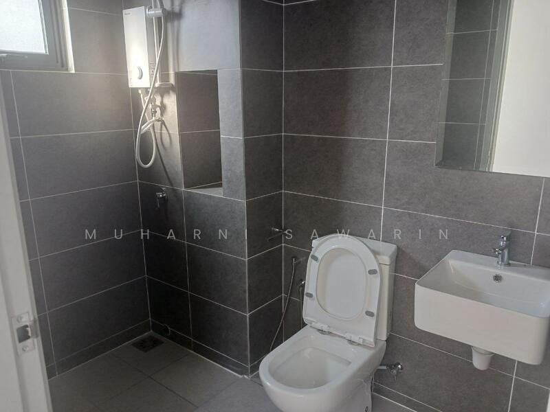 Semi-Detached House for Sale in Cyberjaya (Selangor) - muharni sawarin - Bathroom - PropertyGuru.com.my