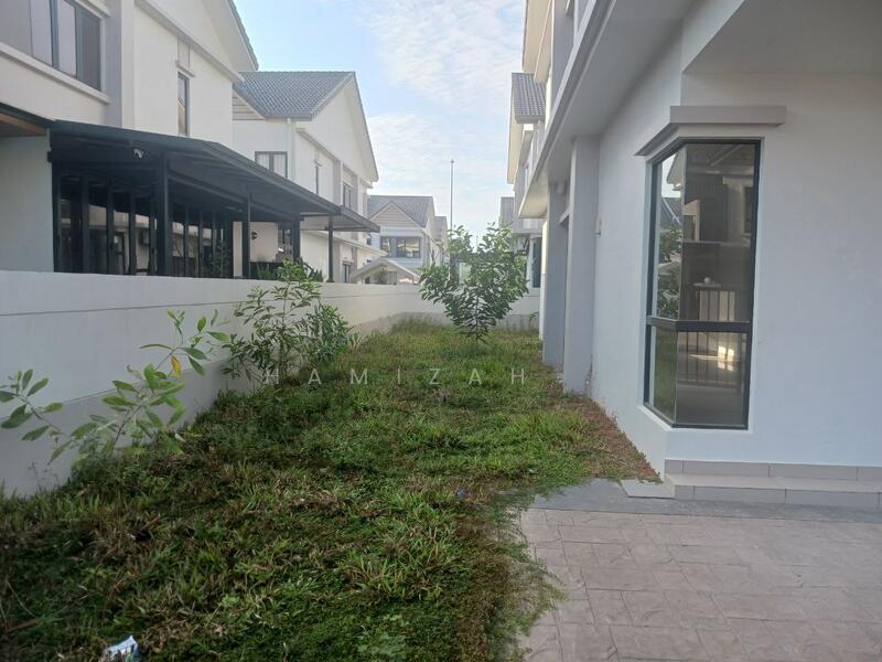 Semi-Detached House for Sale in Cyberjaya (Selangor) - Hamizah . - Exterior - PropertyGuru.com.my