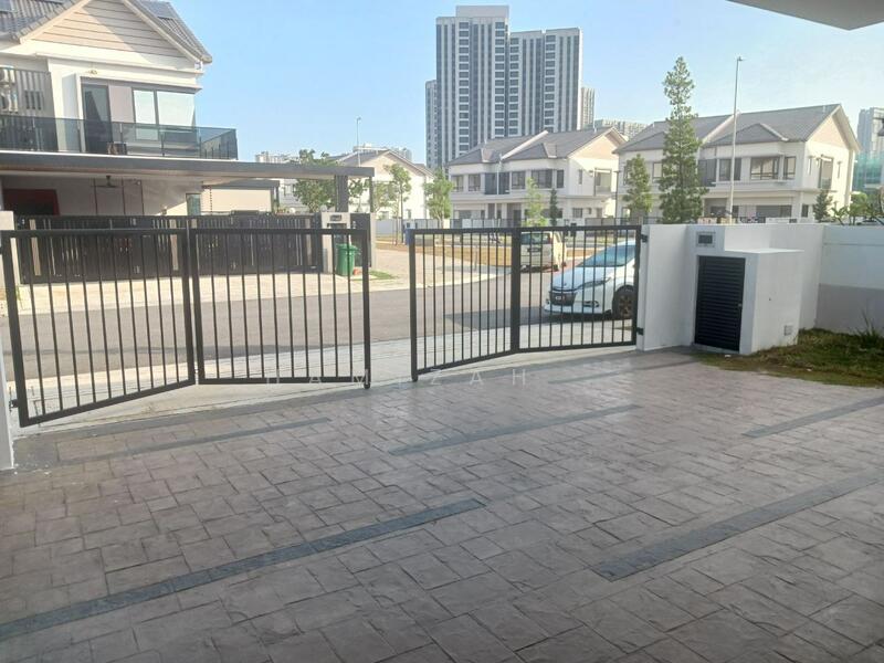 Semi-Detached House for Sale in Cyberjaya (Selangor) - Hamizah . - Exterior - PropertyGuru.com.my