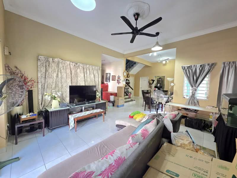 Alam Sari untuk Untuk Dijual - RM 990,000, Mac 2026 - Living Room - PropertyGuru.com.my