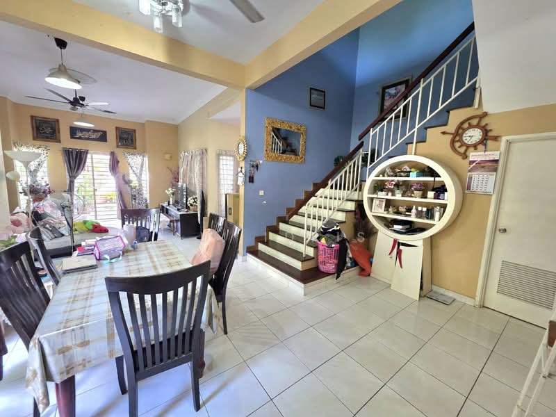Alam Sari untuk Untuk Dijual - RM 990,000, Mac 2026 - Living Room - PropertyGuru.com.my