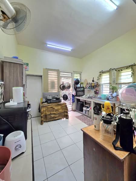Alam Sari untuk Untuk Dijual - RM 990,000, Mac 2026 - Kitchen - PropertyGuru.com.my