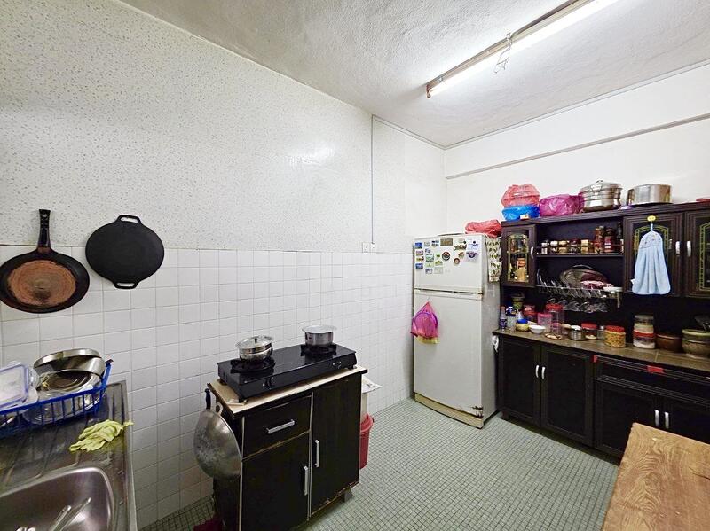 Taman Sri Gombak untuk Untuk Dijual - RM 590,000, Feb 2026 - Kitchen - PropertyGuru.com.my