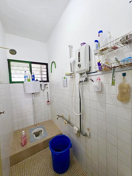 Taman Sri Gombak untuk Untuk Dijual - RM 590,000, Feb 2026 - Bathroom - PropertyGuru.com.my