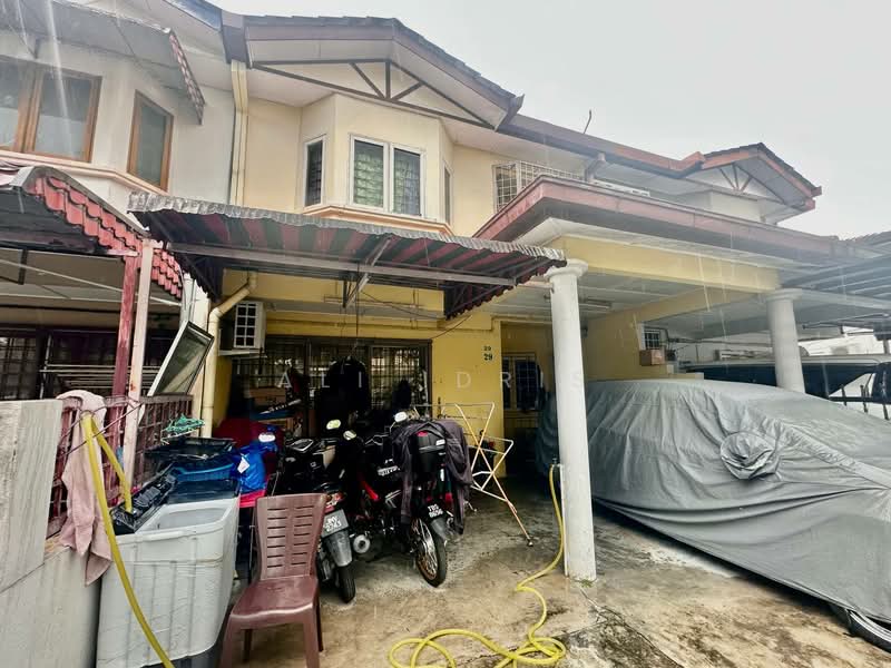 2-storey Terraced House for Sale in Taman Pandan Indah (Ampang) - Ali Idris - Exterior - PropertyGuru.com.my