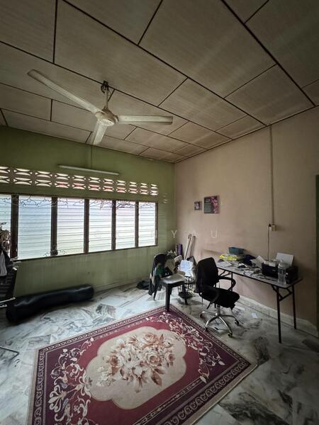 Ipoh sungai siput super big single storey bungalow house for sale untuk Untuk Dijual - RM 150,000, Feb 2026 - Study - PropertyGuru.com.my