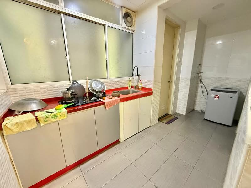 The Regina untuk Untuk Dijual - RM 550,000, Feb 2026 - Kitchen - PropertyGuru.com.my