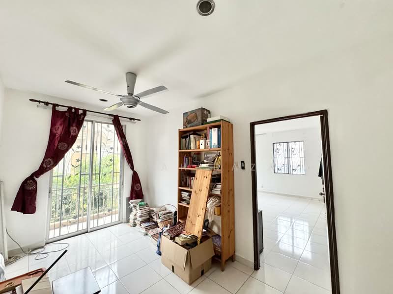 Cluster House for Sale in Klang (Selangor) - Aqillah Razali - Living Room - PropertyGuru.com.my