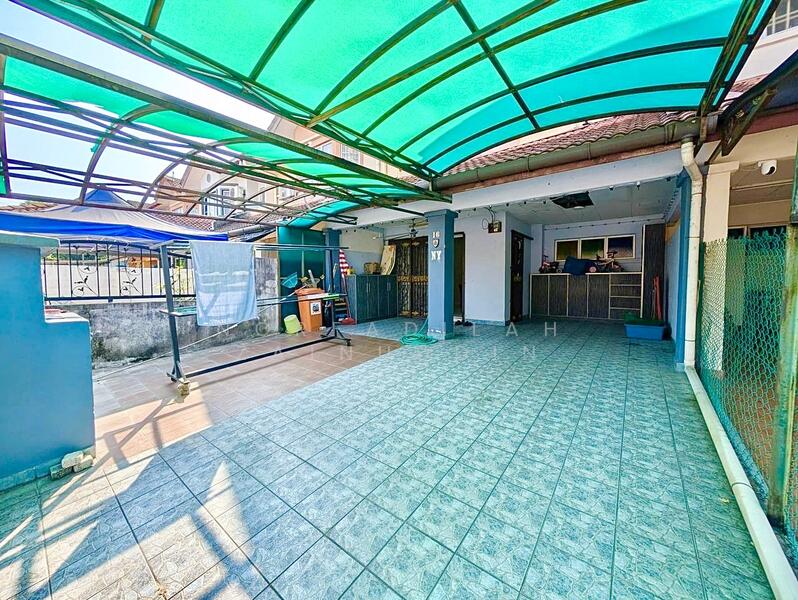 2-storey Terraced House for Sale in Sungai Buloh (Selangor) - NORFADILAH ZAINUDDIN - Exterior - PropertyGuru.com.my