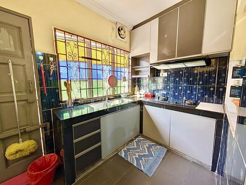 2-storey Terraced House for Sale in Sungai Buloh (Selangor) - NORFADILAH ZAINUDDIN - Kitchen - PropertyGuru.com.my