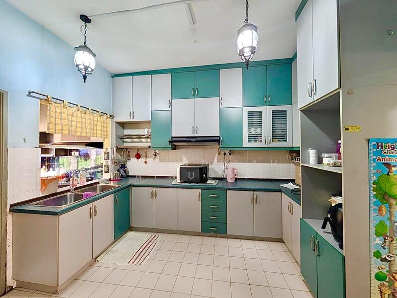 2-storey Terraced House for Sale in Sungai Buloh (Selangor) - NORFADILAH ZAINUDDIN - Kitchen - PropertyGuru.com.my
