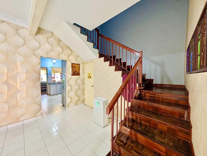 2-storey Terraced House for Sale in Sungai Buloh (Selangor) - NORFADILAH ZAINUDDIN - Entrance - PropertyGuru.com.my