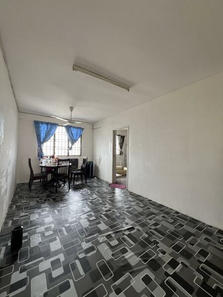 Sri Wangsa 1 untuk Untuk Dijual - RM 215,000, Feb 2026 - Living Room - PropertyGuru.com.my