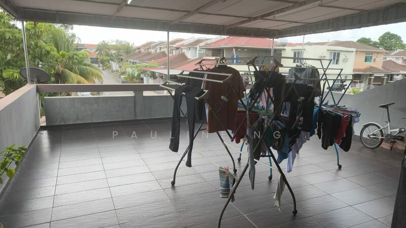 2-storey Terraced House for Sale in Taman Gaya (Ulu Tiram) - Pauline Ng - Balcony - PropertyGuru.com.my