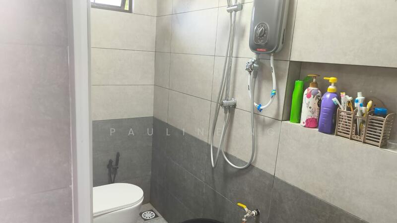 2-storey Terraced House for Sale in Taman Gaya (Ulu Tiram) - Pauline Ng - Bathroom - PropertyGuru.com.my