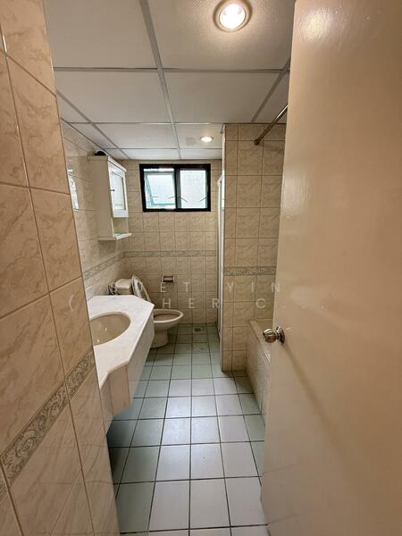 Condominium for Sale at Mont Kiara Astana - Suet Yin (Esther Chan) - Bathroom - PropertyGuru.com.my