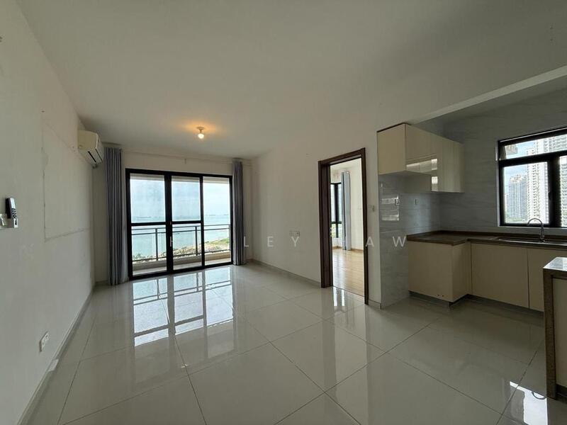 Apartment for Sale at Starview Bay @ Forest City - Shirley Haw - Living Room - PropertyGuru.com.my