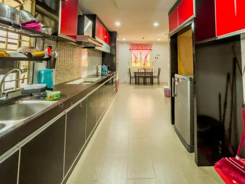 Terraced House for Sale in Banting (Selangor) - Aqillah Razali - Kitchen - PropertyGuru.com.my