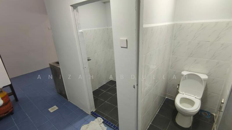 Taman Setapak, Jalan Merbau untuk Untuk Disewa - RM 2,500 /bulan, Feb 2026 - Bathroom - PropertyGuru.com.my