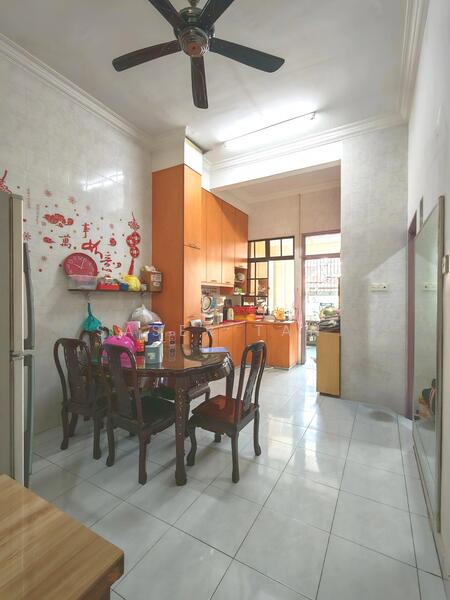 2-storey Terraced House for Sale in Taman Pelangi Indah (Ulu Tiram) - SASER TAN. - Kitchen - PropertyGuru.com.my