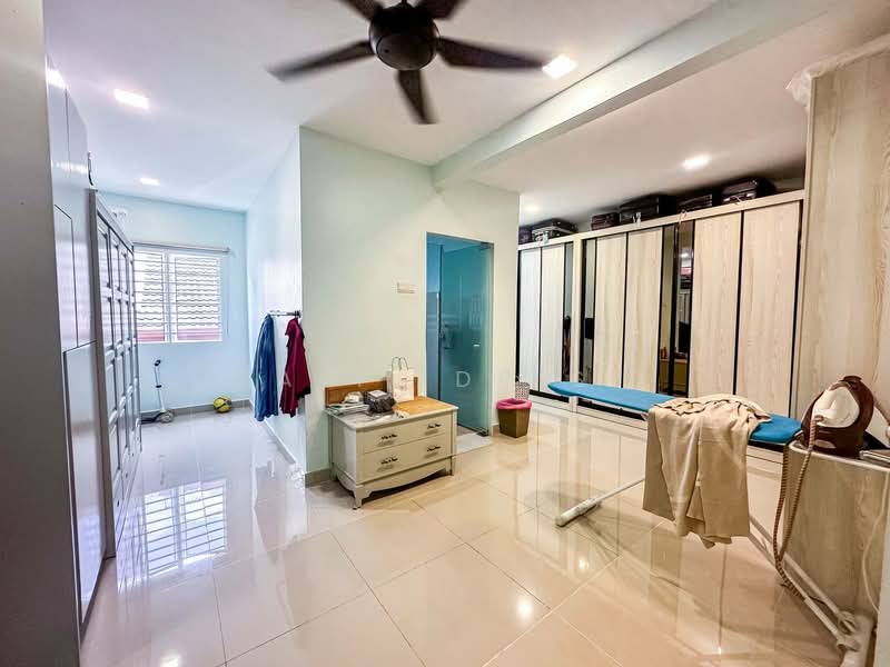 3-storey Terraced House for Sale in Ampang Jaya (Ampang) - Ali Idris - Bedroom - PropertyGuru.com.my