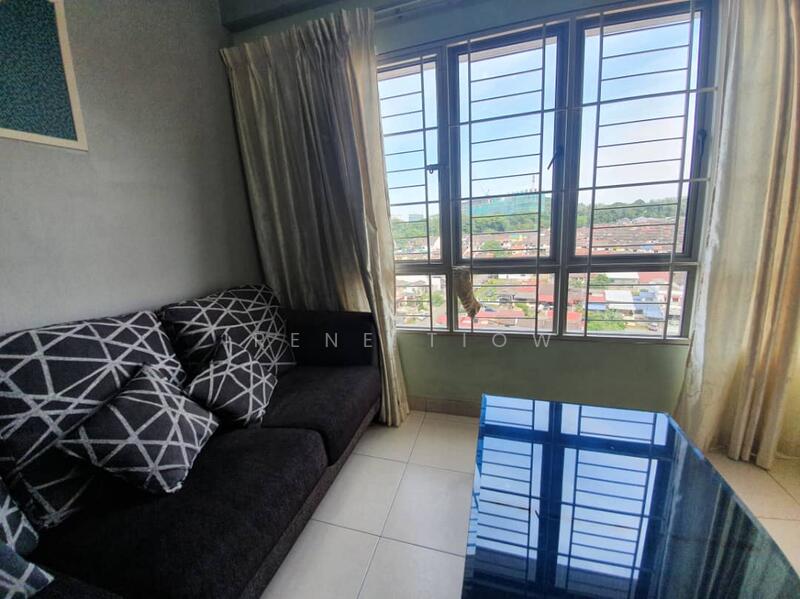 1 Petaling untuk Untuk Dijual - RM 360,000, Feb 2026 - Living Room - PropertyGuru.com.my