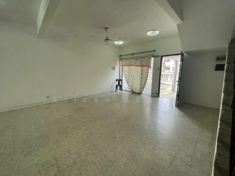 2-storey Terraced House for Sale in Ampang (Selangor) - Atikah Azman - Living Room - PropertyGuru.com.my