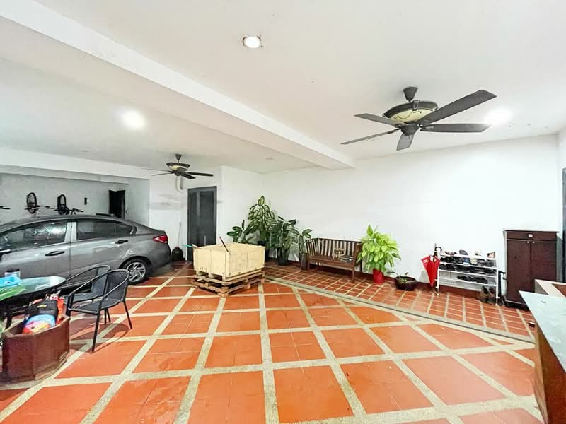 Bungalow for Sale in Alam Damai (Cheras) - Ali Idris - Car Park - PropertyGuru.com.my