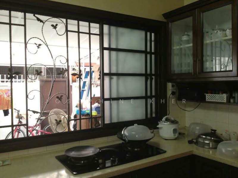 Rumah Teres 2 Tingkat untuk Dijual di Taman Rainbow (Batu) - Josephine Kher - Kitchen - PropertyGuru.com.my