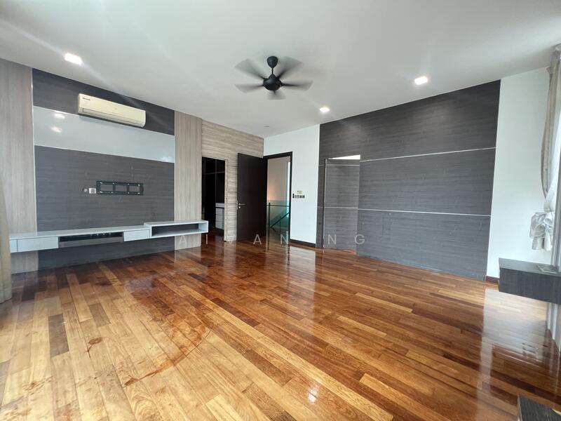 Bandar Kinrara untuk Untuk Dijual - RM 3,300,000, Feb 2026 - Living Room - PropertyGuru.com.my