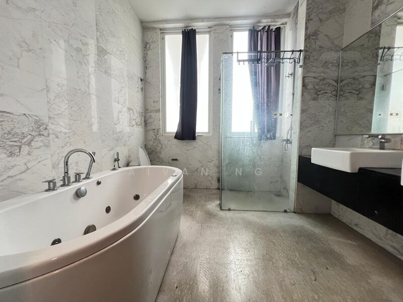 Bandar Kinrara untuk Untuk Dijual - RM 3,300,000, Feb 2026 - Bathroom - PropertyGuru.com.my