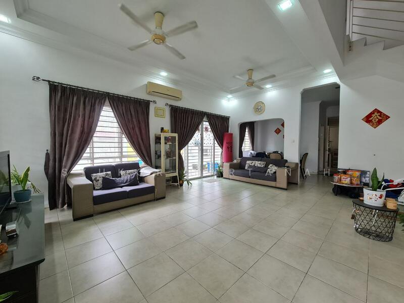 Semi-Detached House for Sale in Shah Alam (Selangor) - Syukor Hartanah - Living Room - PropertyGuru.com.my
