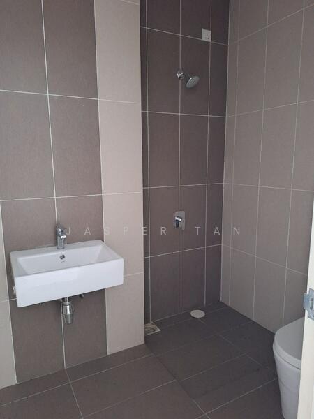 Cluster House for Sale in Eco Majestic (Semenyih) - Jasper Tan - Bathroom - PropertyGuru.com.my