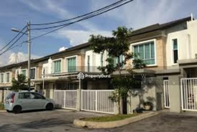 Terraced House for Sale in Bandar Putra Permai (Seri Kembangan) - Nicholas Lew - Exterior - PropertyGuru.com.my