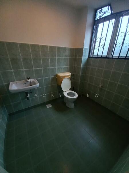 2-storey Terraced House for Sale in Jelapang (Ipoh) - Jacky Liew - Bathroom - PropertyGuru.com.my