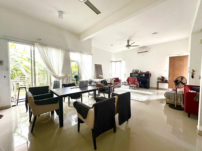 Semi-Detached House for Sale in Shah Alam (Selangor) - NORFADILAH ZAINUDDIN - Living Room - PropertyGuru.com.my