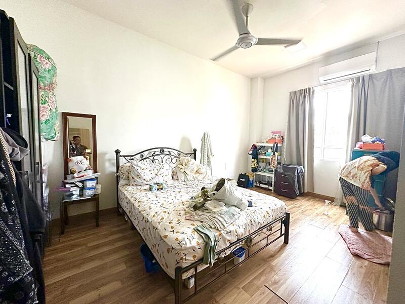 Semi-Detached House for Sale in Shah Alam (Selangor) - NORFADILAH ZAINUDDIN - Bedroom - PropertyGuru.com.my