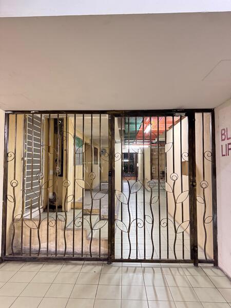 Apartment for Rent at Pangsapuri Sri Cempaka - Benny Lee - Corridor - PropertyGuru.com.my