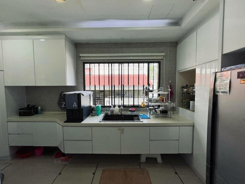 Taman Bukit Suria II untuk Untuk Dijual - RM 1,700,000, Feb 2026 - Kitchen - PropertyGuru.com.my