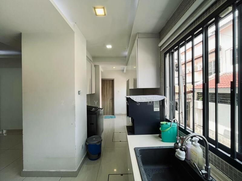 Taman Bukit Suria II untuk Untuk Dijual - RM 1,700,000, Feb 2026 - Kitchen - PropertyGuru.com.my