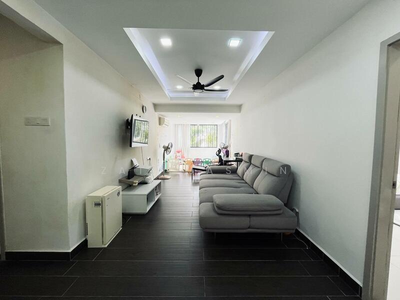 Taman Bukit Suria II untuk Untuk Dijual - RM 1,700,000, Feb 2026 - Living Room - PropertyGuru.com.my