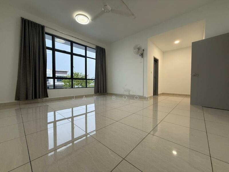 2-storey Terraced House for Sale in Horizon Hills (Iskandar Puteri (Nusajaya)) - Jay Boon - Living Room - PropertyGuru.com.my