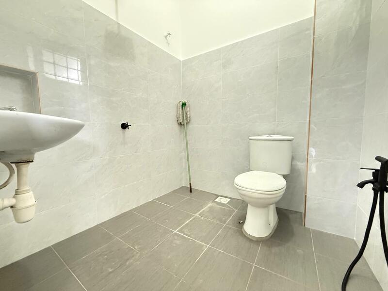 2-storey Terraced House for Sale in Semenyih (Selangor) - Hasliza Hassan - Bathroom - PropertyGuru.com.my