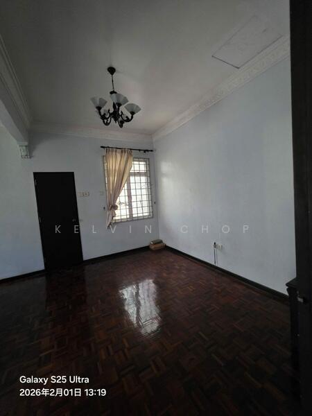 2-storey Terraced House for Sale in Taman Pelangi (Johor Bahru) - Kelvin Chop - Interior - PropertyGuru.com.my