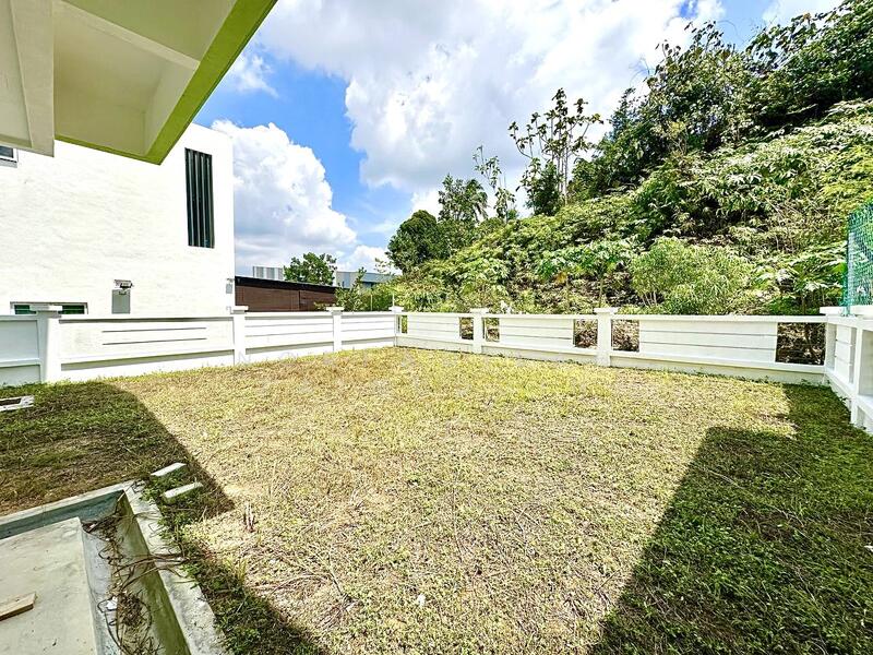 Semi-Detached House for Sale in Shah Alam (Selangor) - NORFADILAH ZAINUDDIN - Exterior - PropertyGuru.com.my