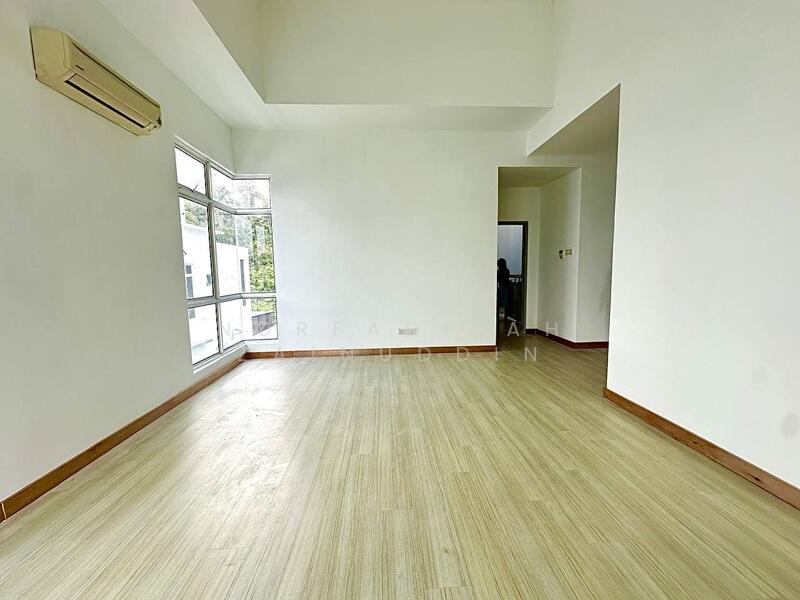 Semi-Detached House for Sale in Shah Alam (Selangor) - NORFADILAH ZAINUDDIN - Living Room - PropertyGuru.com.my