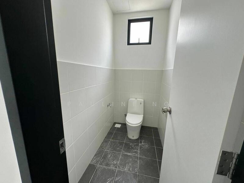 Shop for Rent in Eco Botanic (Iskandar Puteri (Nusajaya)) - Pauline Ng - Bathroom - PropertyGuru.com.my