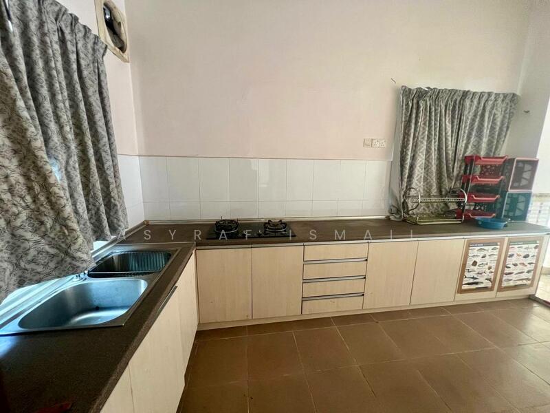 Alam D'16 Residency untuk Untuk Dijual - RM 790,000, Mac 2026 - Kitchen - PropertyGuru.com.my
